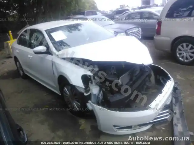 2013 Volkswagen Passat, VIN 1VWAP7A3XEC025153, plate АВ2319ЕН — photo 1 (iaai)