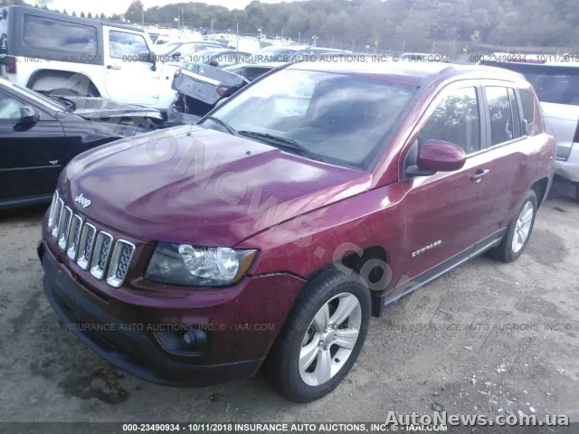 2016 Jeep Compass — photo 2 (iaai)