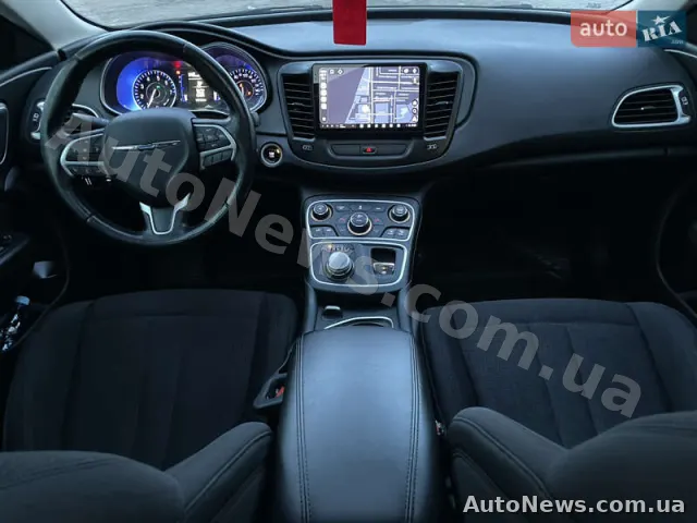 2014 Chrysler 200 — zdjęcie 11 (autoria)