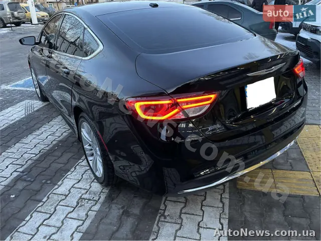 2014 Chrysler 200 — zdjęcie 7 (autoria)