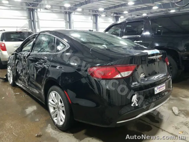 2015 Chrysler 200 — zdjęcie 3 (copart)