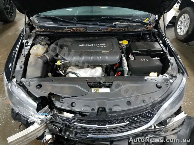 2015 Chrysler 200 — zdjęcie 7 (copart)
