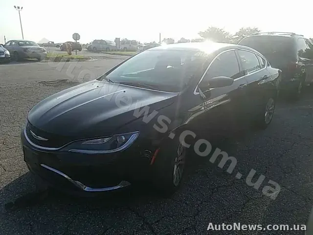 2015 Chrysler 200, VIN 1C3CCCABXFN697358, госномер АМ1574ЕК — фото 1 (manheim)