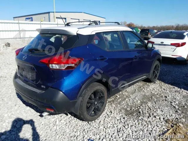 2019 Nissan Kicks, VIN 3N1CP5CU7KL507569, госномер КА1403РС — фото 4 (copart)