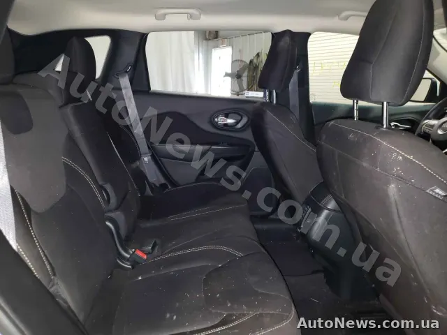 2015 Jeep Cherokee, VIN 1C4PJMCB2GW197180, госномер КА5987ТА — фото 6 (copart)