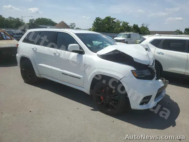 2017 Jeep Grand Cher, VIN 1C4RJFDJ7HC738236, plate КА5425ТА — photo 4 (copart)