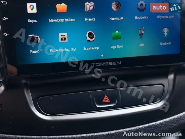 2014 Chrysler 200 — photo 24 (autoria)