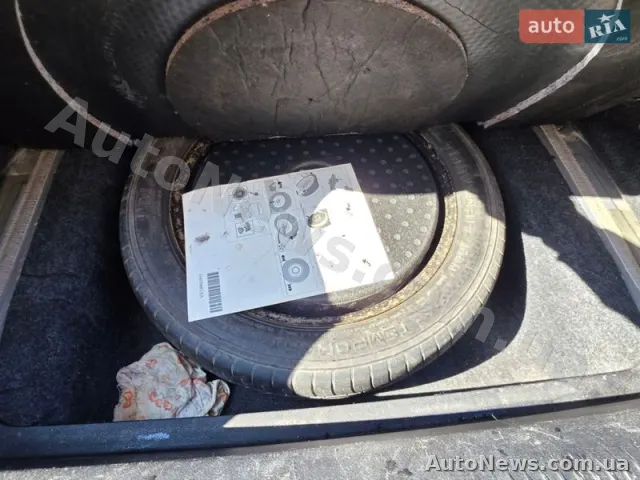 2014 Chrysler 200 — photo 32 (autoria)