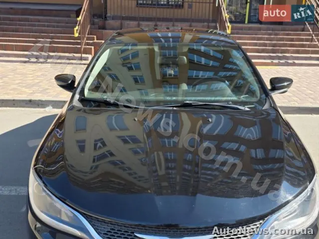 2014 Chrysler 200 — photo 4 (autoria)