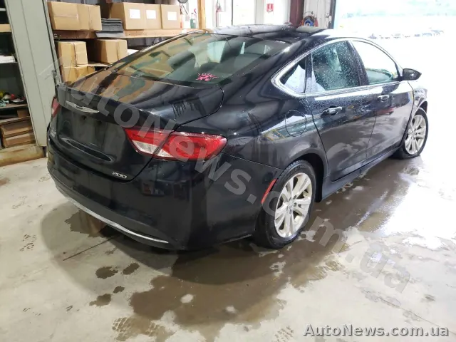 2015 Chrysler 200 — photo 4 (copart)