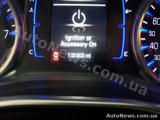 2015 Chrysler 200 — photo 8 (copart)