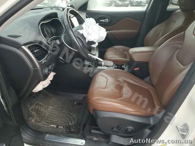 2019 Jeep Cherokee — фото 7 (copart)