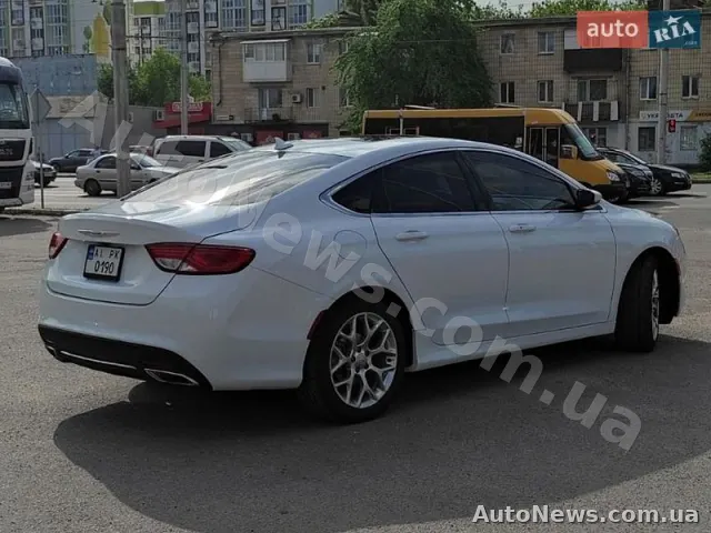 2015 Chrysler 200 — zdjęcie 1 (autoria)