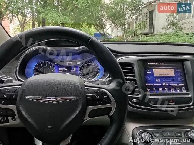 2015 Chrysler 200 — zdjęcie 10 (autoria)