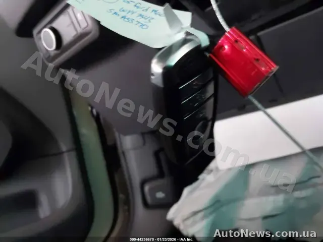 2025 Ford Mustang Mach-E, VIN 3FMTK1R45SMA55770 — фото 28 (iaai)