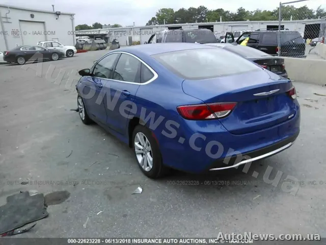 2015 Chrysler 200 — zdjęcie 3 (iaai)