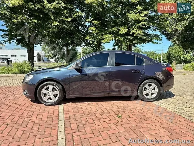 2016 Chevrolet Cruze, VIN 1G1PE5SB0G7205758 — zdjęcie 13 (autoria)