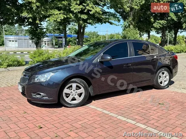 2016 Chevrolet Cruze, VIN 1G1PE5SB0G7205758 — zdjęcie 8 (autoria)