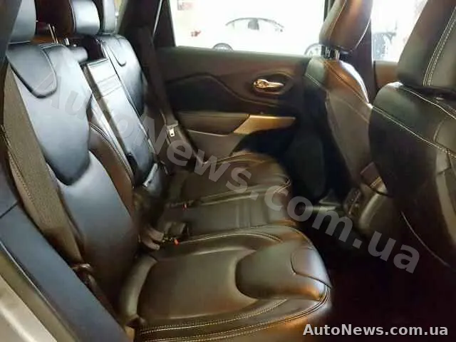 2017 Jeep Cherokee S — photo 6 (copart)
