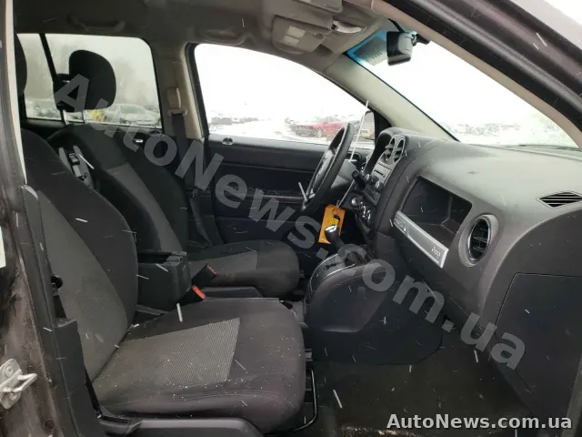 2016 Jeep Compass — photo 5 (copart)