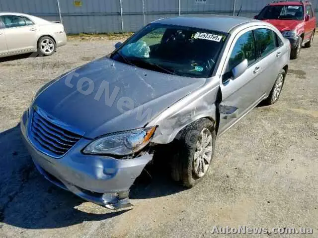2014 Chrysler 200 Tourin — photo 2 (copart)