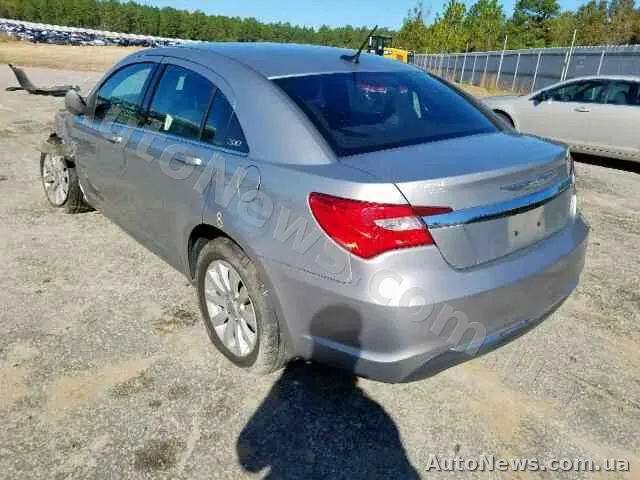 2014 Chrysler 200 Tourin — photo 3 (copart)