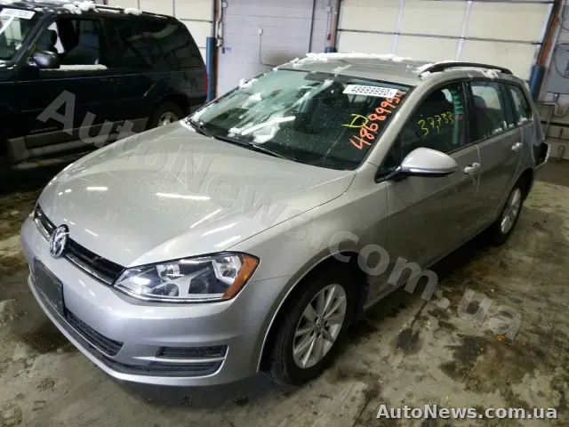 2017 Volkswagen Golf, VIN 3VWC17AU7HM529231, госномер АІ4031МО — фото 2 (copart)