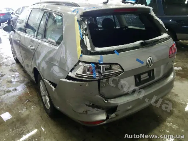 2017 Volkswagen Golf, VIN 3VWC17AU7HM529231, госномер АІ4031МО — фото 9 (copart)