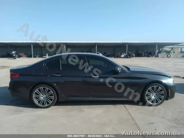 2018 BMW 5 Series — zdjęcie 13 (iaai)