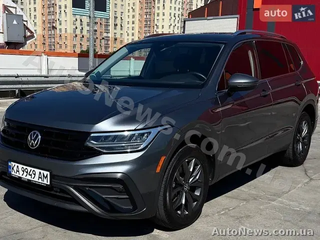 2022 Volkswagen Tiguan, VIN 3VV2B7AX2NM138345, госномер КА9949АМ — фото 1 (autoria)