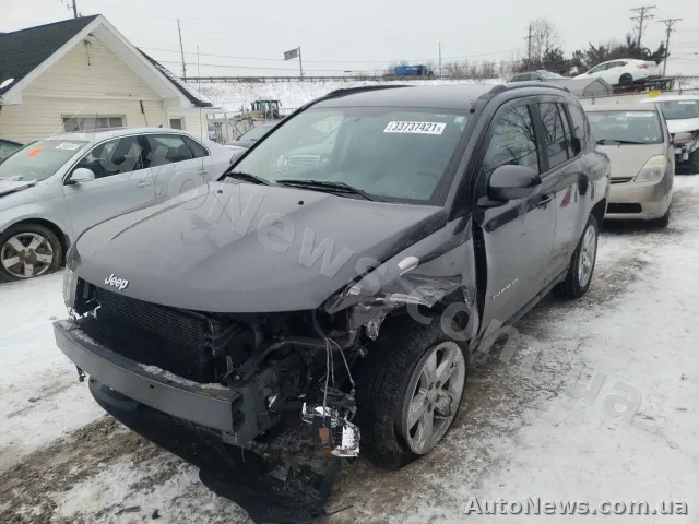 2017 Jeep Compass — photo 2 (copart)