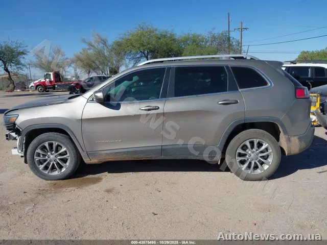 2021 Jeep Cherokee, VIN 1C4PJLMX9MD207862, nr rej. СВ4344СЕ — zdjęcie 14 (iaai)