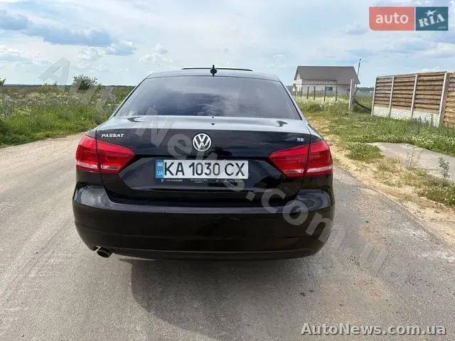 2012 Volkswagen Passat, VIN 1VWBP7A38CC095543, госномер КА1030СХ — фото 9 (autoria)