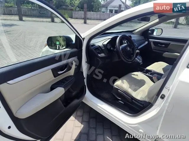 2017 Honda CR-V LX, VIN 2HKRW5H35HH402404, plate АЕ1005РВ — photo 12 (autoria)