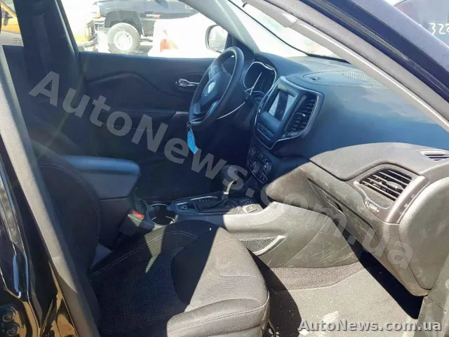 2019 Jeep Cherokee — zdjęcie 5 (copart)