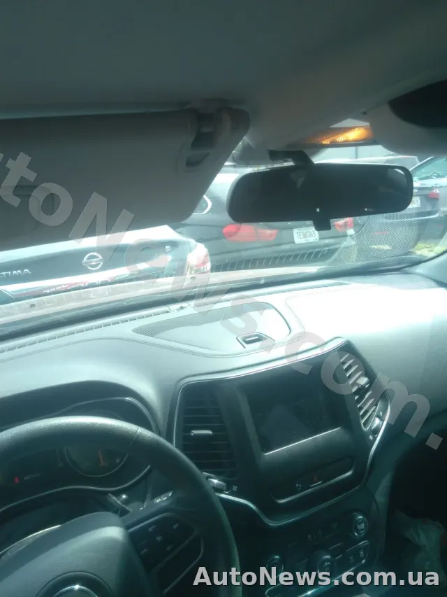 2020 Jeep Cherokee — photo 4 (manheim)