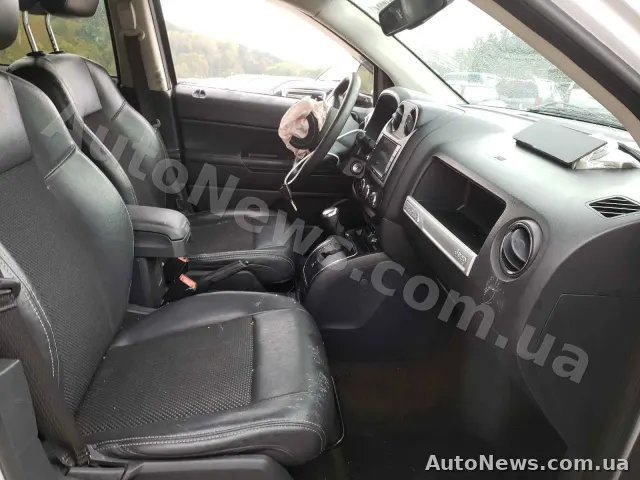 2015 Jeep Compass, VIN 1C4NJDBB9FD394057, nr rej. ВМ8336ЕС — zdjęcie 5 (copart)