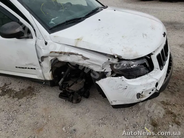 2015 Jeep Compass, VIN 1C4NJDBB9FD394057, nr rej. ВМ8336ЕС — zdjęcie 9 (copart)