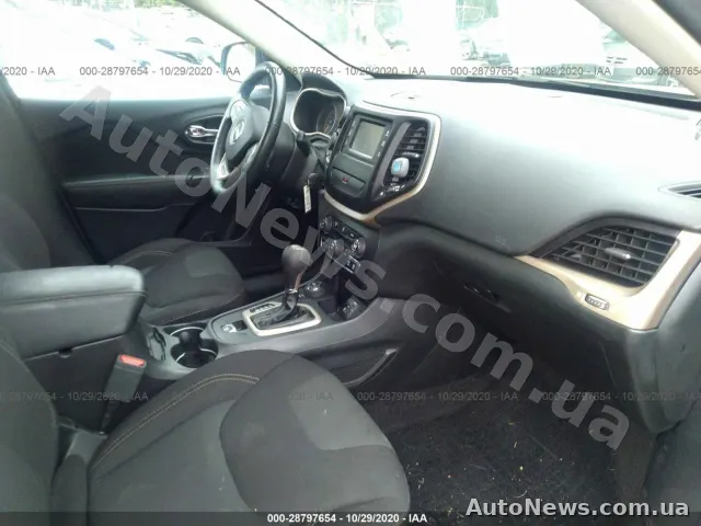 2016 Jeep Cherokee, VIN 1C4PJMCB0HW519882, nr rej. ВН6772ОО — zdjęcie 5 (iaai)