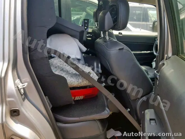 2014 Jeep Patriot LA — photo 6 (copart)