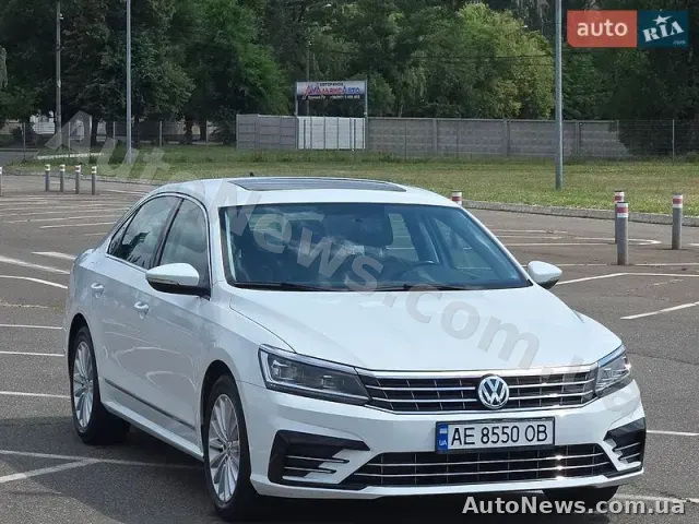 2016 Volkswagen Passat, VIN 1VWBT7A31GC012486 — фото 1 (autoria)