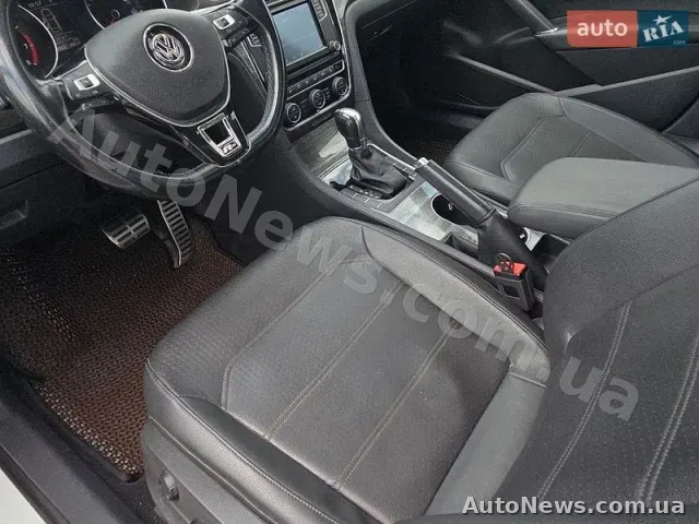 2016 Volkswagen Passat, VIN 1VWBT7A31GC012486 — фото 16 (autoria)