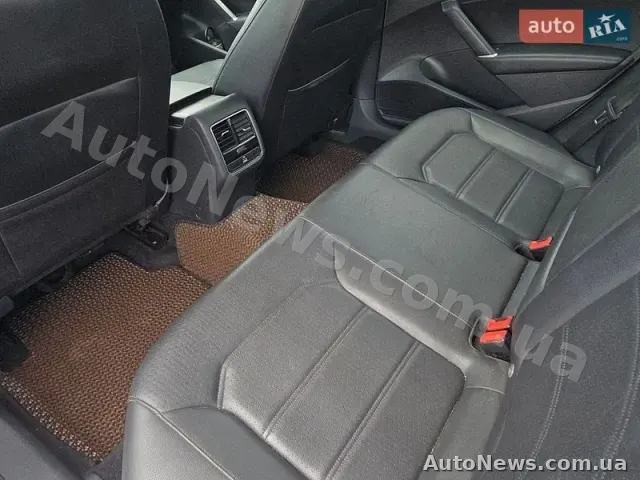 2016 Volkswagen Passat, VIN 1VWBT7A31GC012486 — фото 19 (autoria)