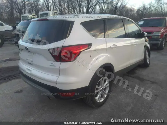 2018 Ford Escape, VIN 1FMCU0GD1KUA24647, держномер АМ8608СА — фото 26 (iaai)