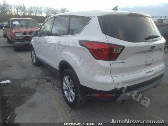 2018 Ford Escape, VIN 1FMCU0GD1KUA24647, держномер АМ8608СА — фото 3 (iaai)