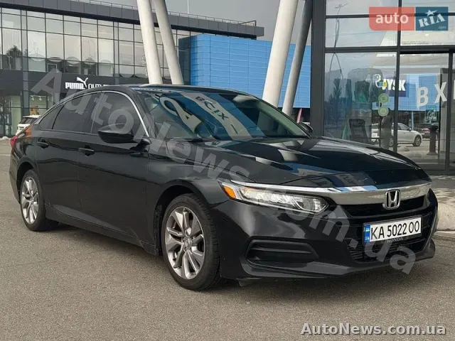 2017 Honda Accord, VIN 1HGCV1F15JA019354, держномер КА5022ОО — фото 1 (autoria)