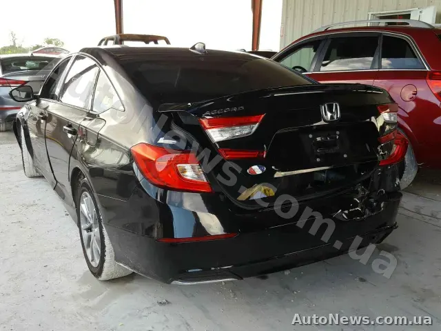 2017 Honda Accord, VIN 1HGCV1F15JA019354, держномер КА5022ОО — фото 13 (copart)