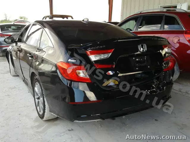 2017 Honda Accord, VIN 1HGCV1F15JA019354, держномер КА5022ОО — фото 3 (copart)