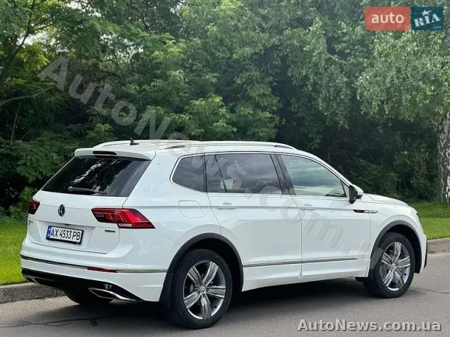 2020 Volkswagen Tiguan, VIN 3VV2B7AX2LM120084 — фото 3 (autoria)
