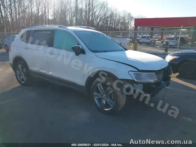 2020 Volkswagen Tiguan, VIN 3VV2B7AX2LM120084 — фото 17 (iaai)